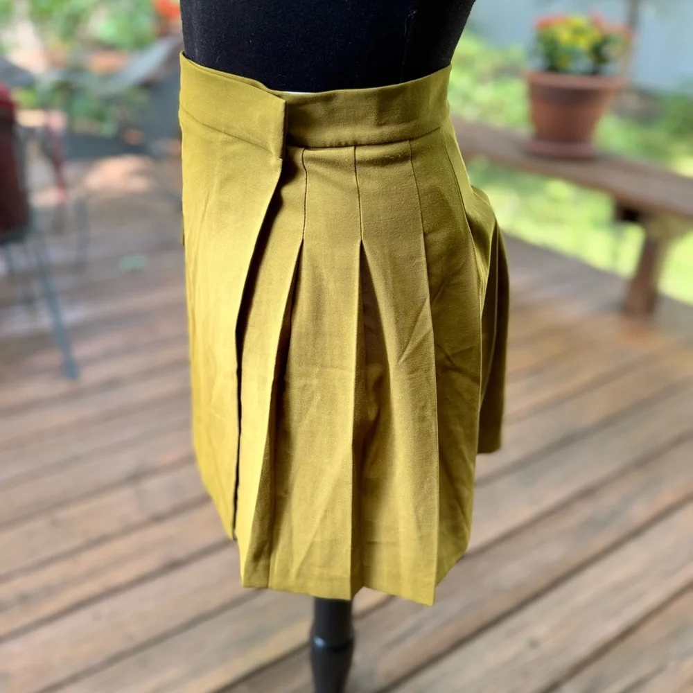 ASOS DESIGN Mustard Yellow Pleated Mini Skirt Wrap Front Flap Pocket US‎ 2